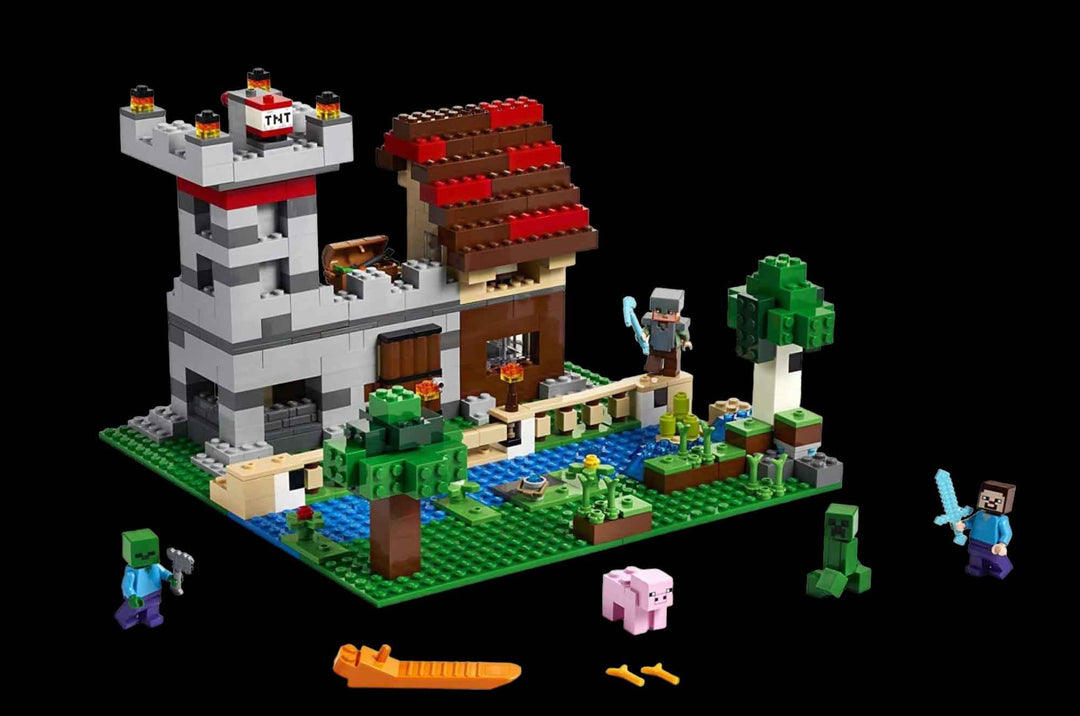 LEGO Minecraft 3.0 crafting box build, pig, minifigures