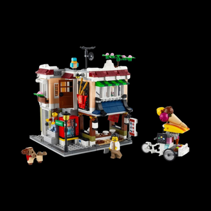 Front view wof Lego box Downtown Noodle Shop