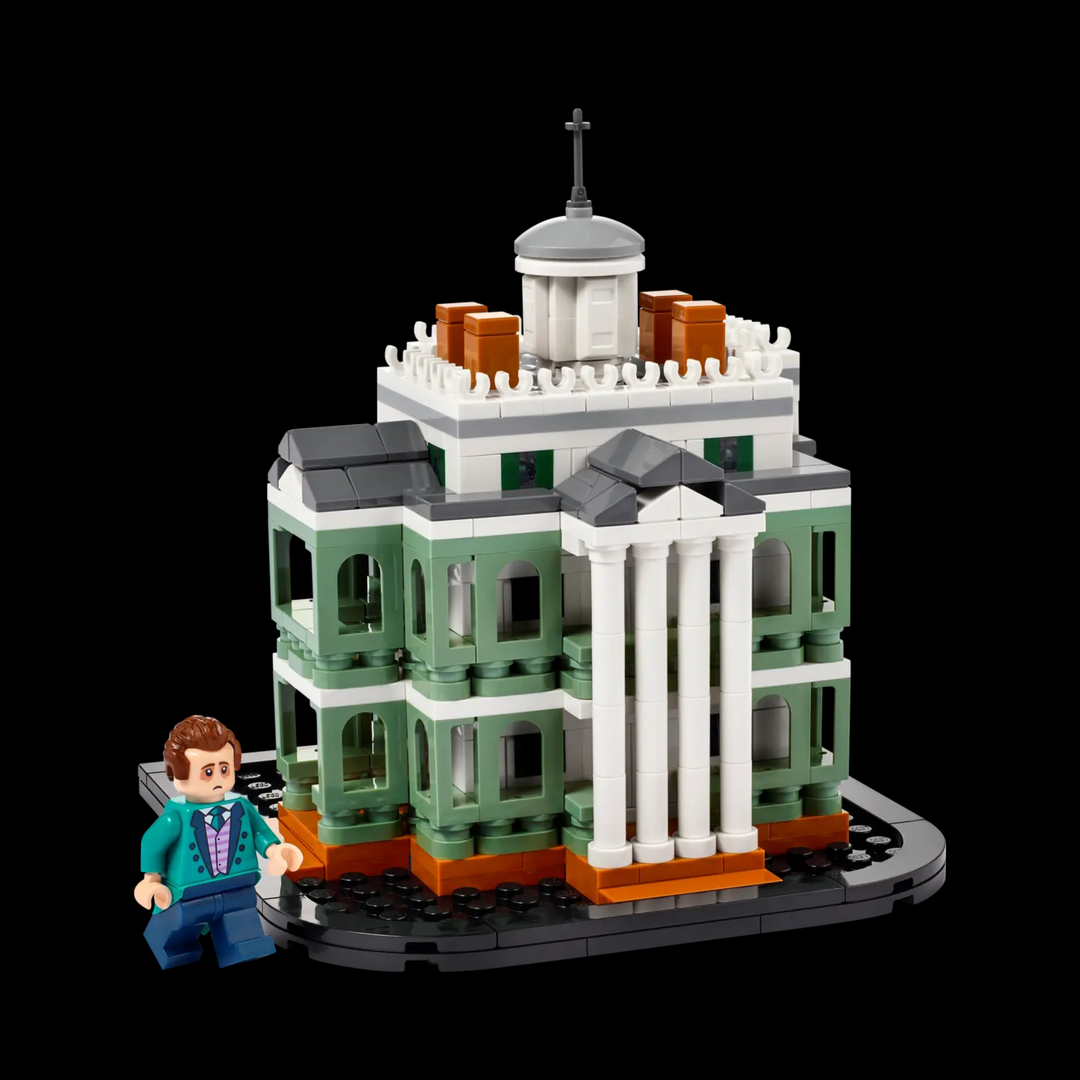 Fully orgnized Lego box of Mini Disney The Haunted Mansion 40521