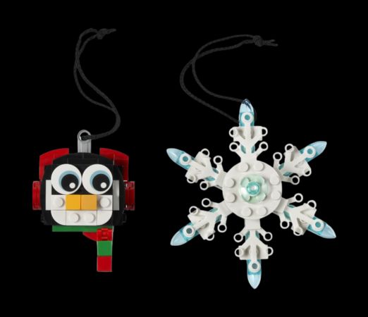 Elements of Lego box of Penguin and Snowflake