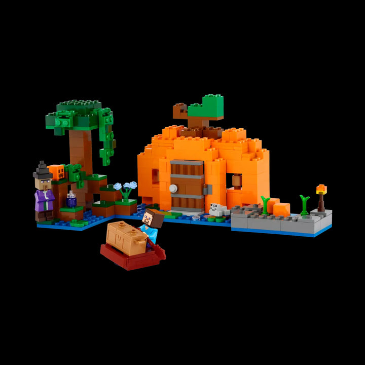 Fu;lly assembel of The Pumpkin Farm 21248 with all elements