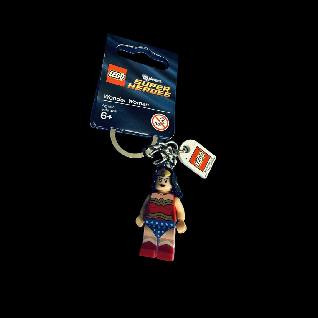 Wonder Woman key chain 853433 with lego tag