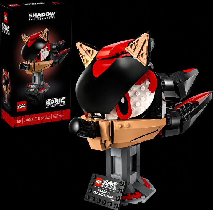 LEGO 77000 Shadow the Hedgehog front of box and built set on black background